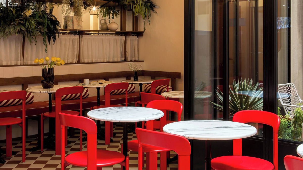 18th Arrondissement Hotel | Hôtel Dalila