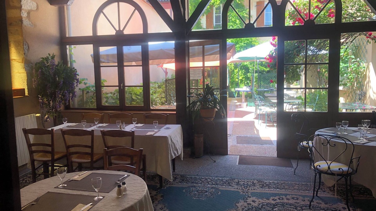 Corbigny Hotel | Hôtel de l'Europe