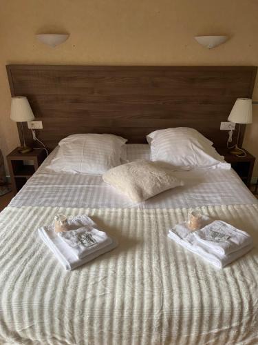 Semur-en-Auxois Hotel | Hôtel du Commerce