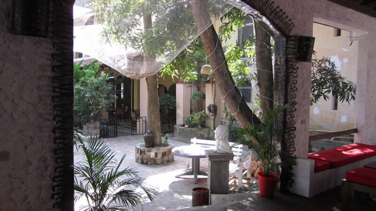 Cap-Haitien Hotel | Hôtel du Roi Christophe