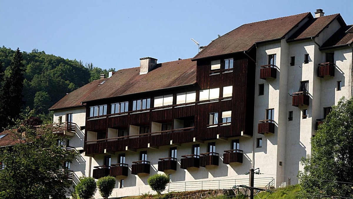 Mouthier-Haute-Pierre Hotel | Hôtel la Cascade