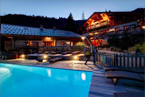 Hauteluce Hotel | Hôtel La Ferme du Chozal, Chalet de tradition