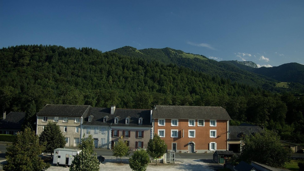 Peyrouse Hotel | Hôtel Ladagnous