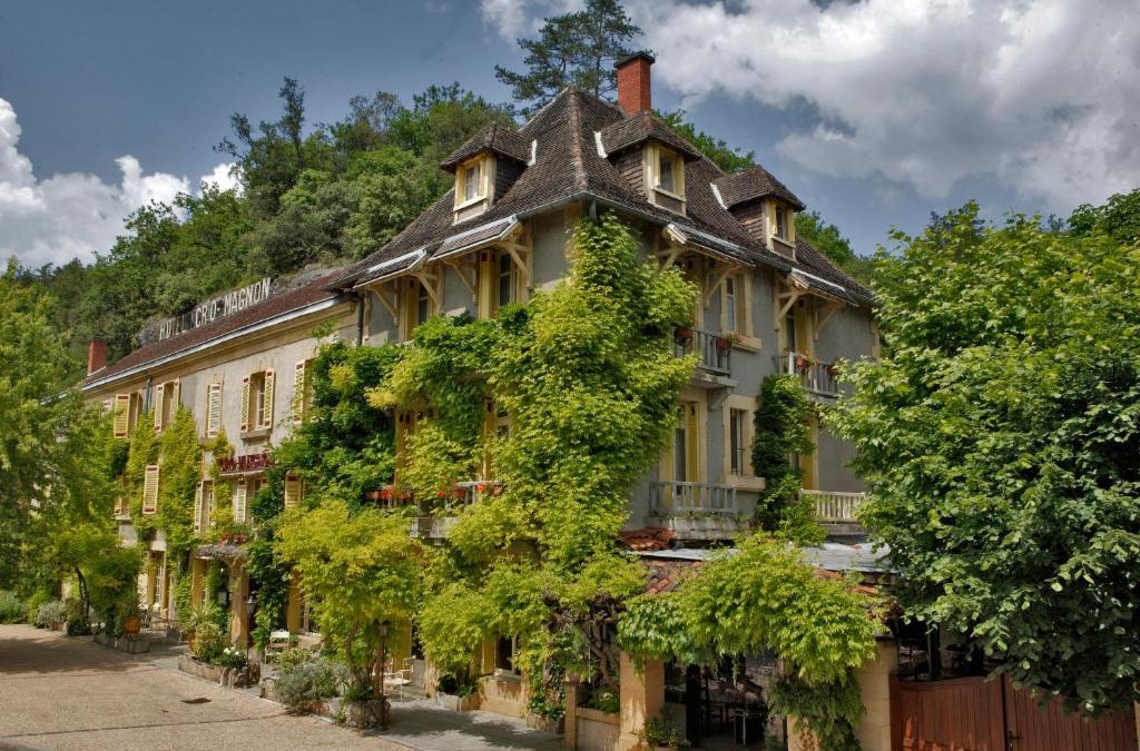 Les Eyzies Hotel | Hôtel Le Cro-Magnon