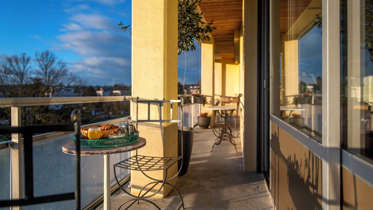 Francheville Hotel | Hôtel Le Grand Barnum