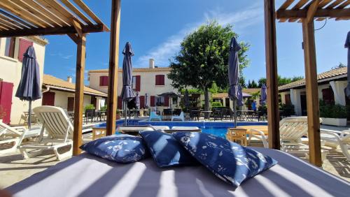 Graveson Hotel | Hôtel Le Mas Des Amandiers