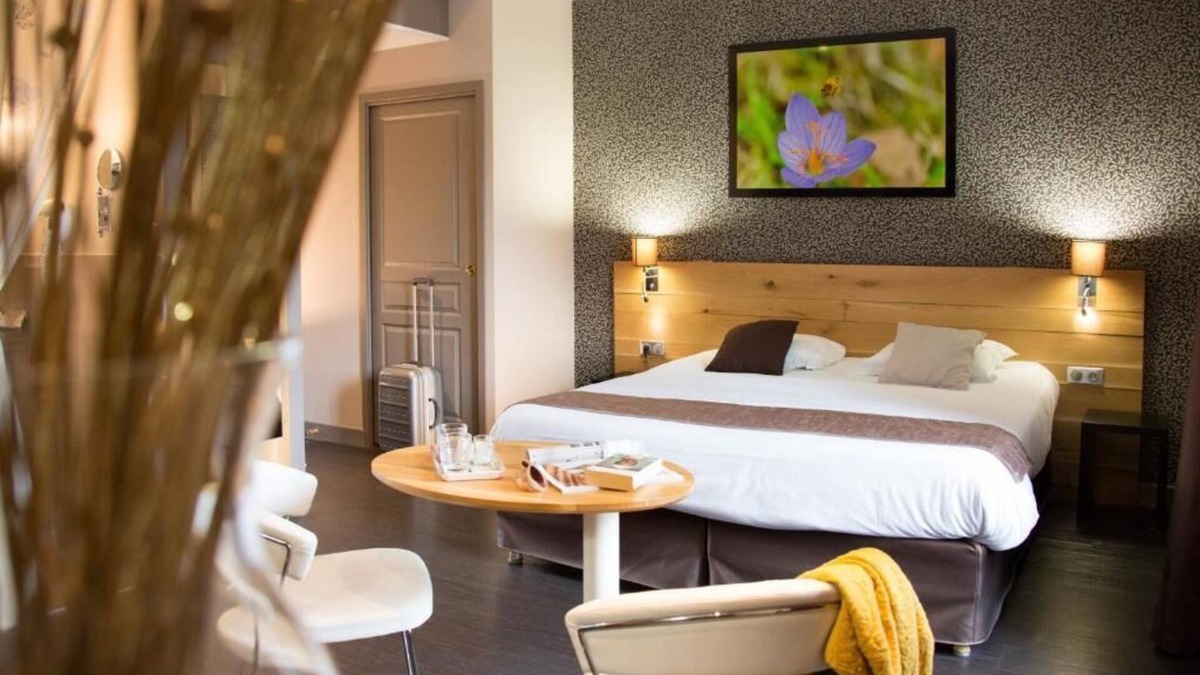 Beaulieu-sur-Dordogne Hotel | Hôtel Le Turenne