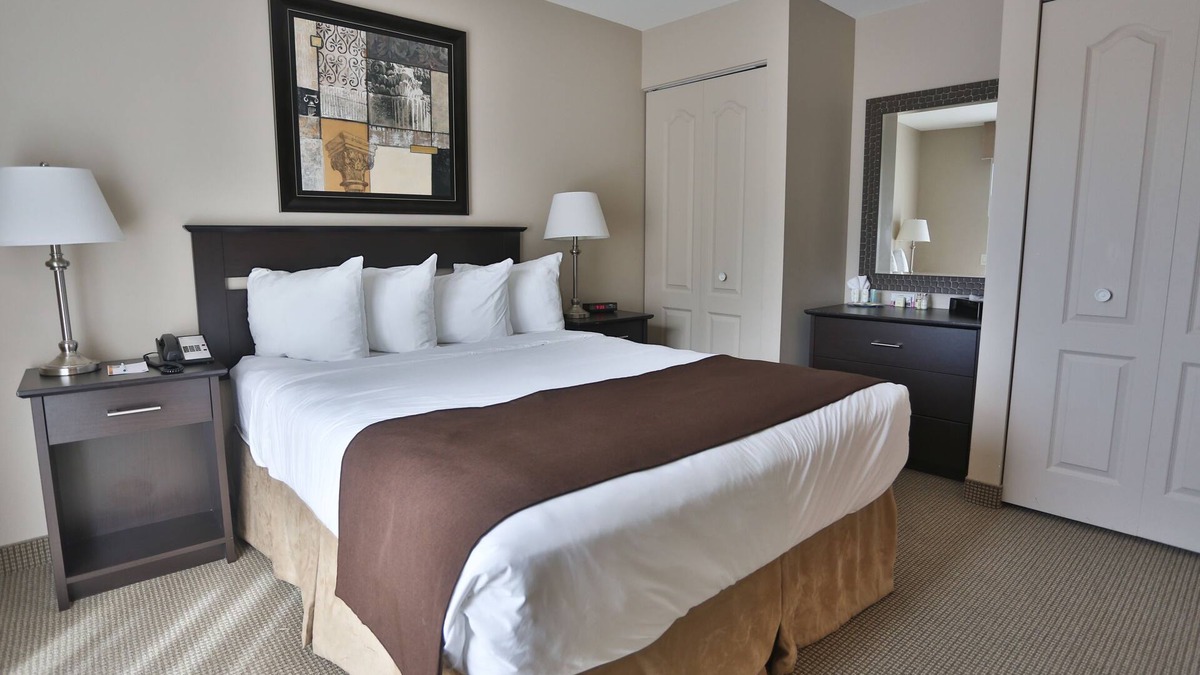 Saint-Sauveur Hotel | Hôtel Le Versailles