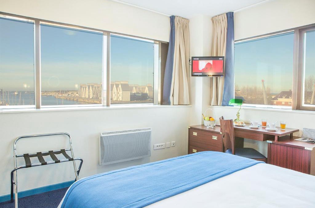 Dunkerque Centre Hotel | Hôtel Les Gens De Mer Dunkerque by Popinns