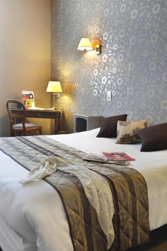 Bourges Hotel | Hôtel Les Tilleuls, Bourges