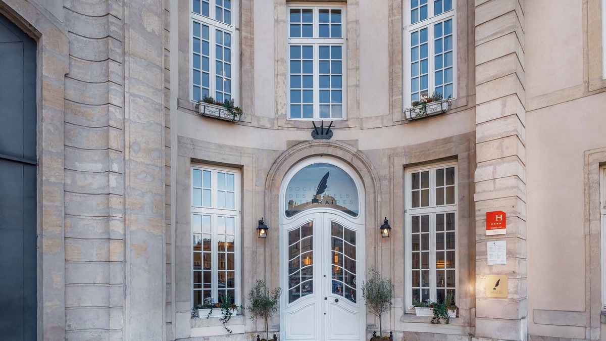 Saint Nicolas - Charles III - Ville vieille - Trois Maisons - Leopold Hotel | Hôtel Littéraire Stendhal et Spa