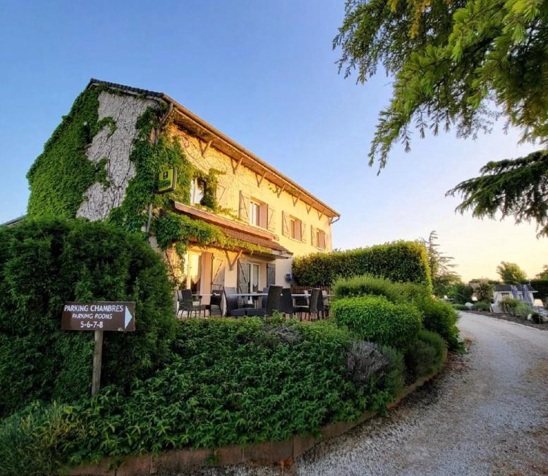 Montagny-les-Beaune Hotel | Hôtel Parc Adélie - Logis Hôtels