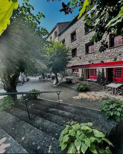 Santo-Pietro-di-Venaco Hotel | Hôtel - Pub Le Petit Bosquet