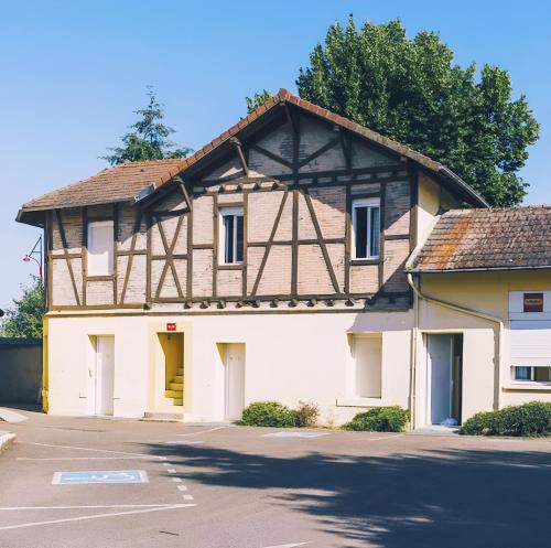 Avermes Hotel | Hôtel & Résidence Avermes