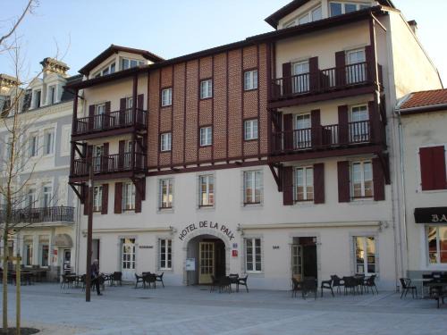 Saint-Palais Hotel | Hôtel-Restaurant de La Paix