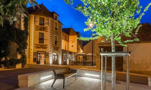 Sancerre Hotel | Hôtel Restaurant Famille Bourgeois "La Cote des Monts Damnés"