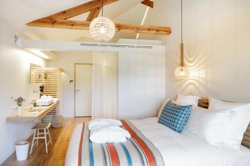 Montjuzet Hotel | Hôtel & Restaurant Le Pré