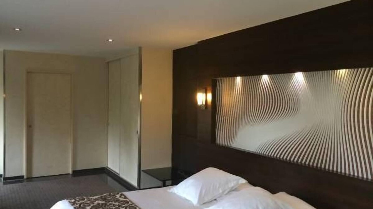La Varenne Saint-Hilaire Hotel | Hôtel Saint Alban