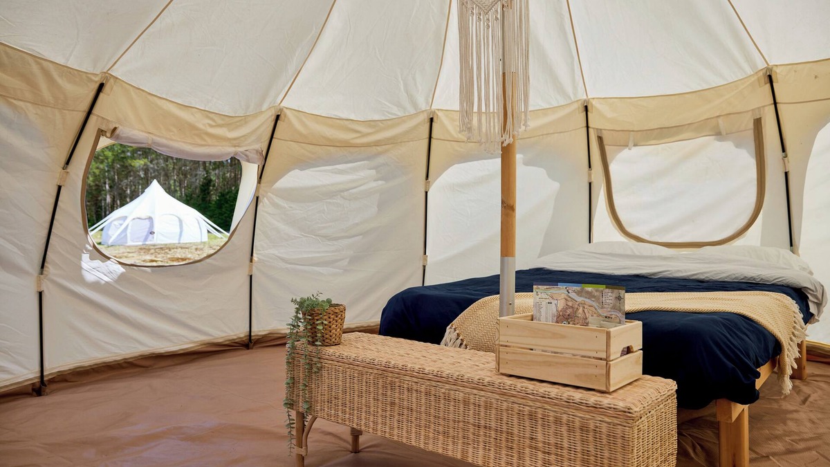 Mont-Tremblant RV Rental | Hôtel UNIQ - Domaine Saint-Bernard