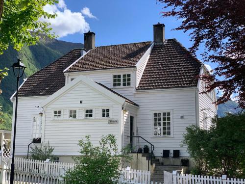 Hoyanger Apartment | Høyanger 3 roms leilighet