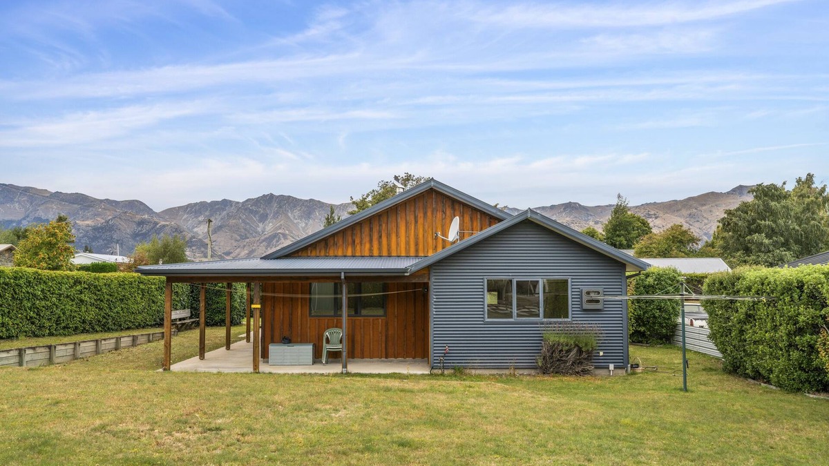 Lake Hawea House | Hāwea Delight - Lake Hāwea Holiday Home