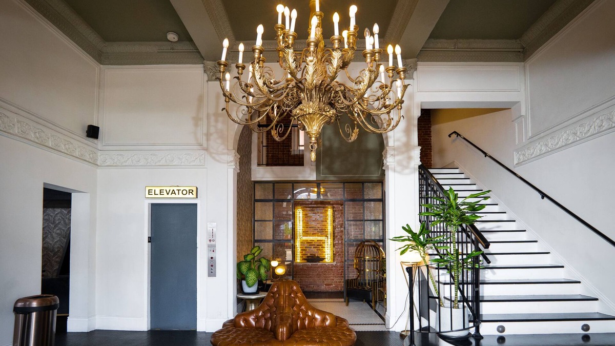 Wilshire Center Hotel | H Hotel