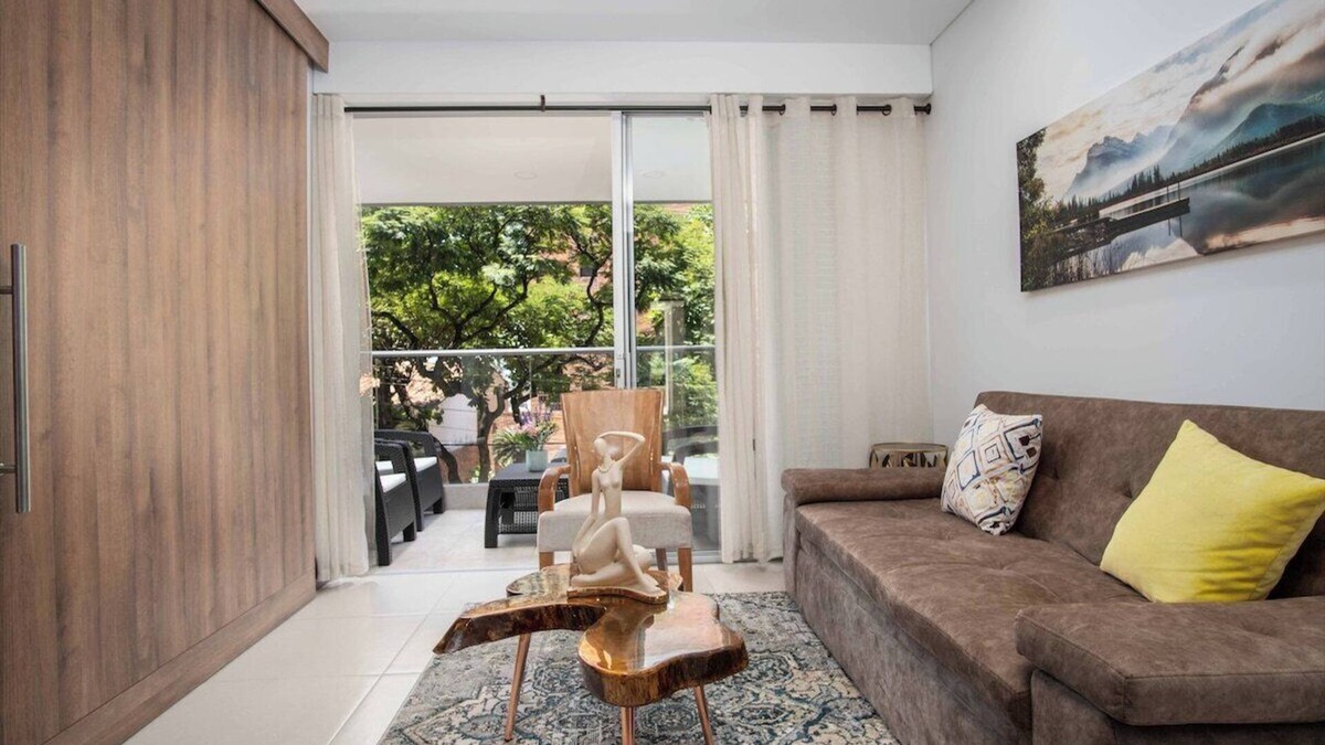 Granada Apartment | H108 | 2-Bed, 2-Bath | Pool | Gym | 24/7 Security