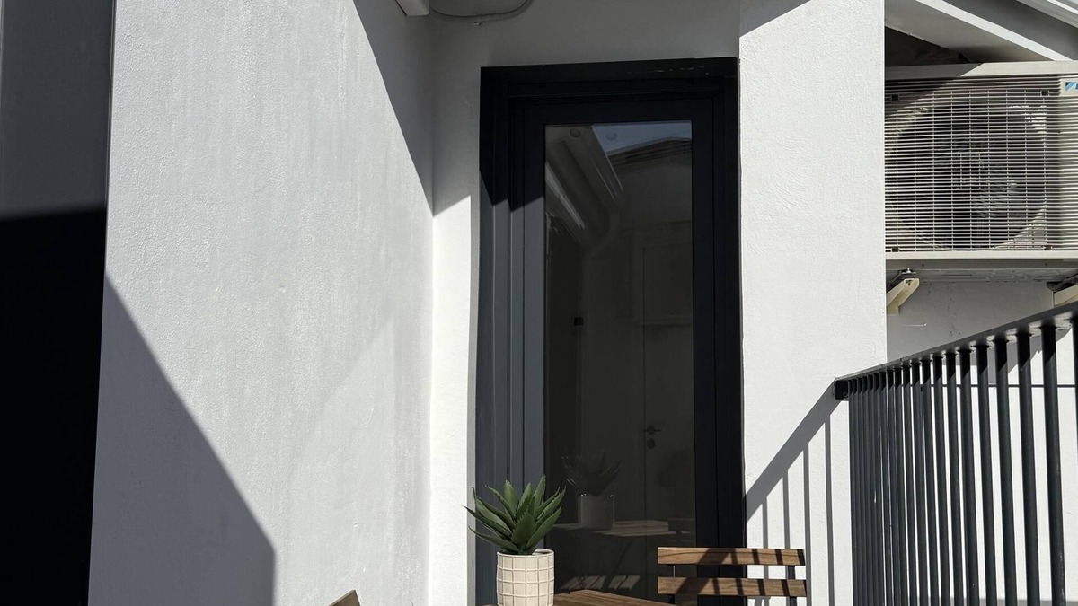 La Goleta Apartment | H2M Postigo Duplex terrace 2 baths , Smart TV,Oven