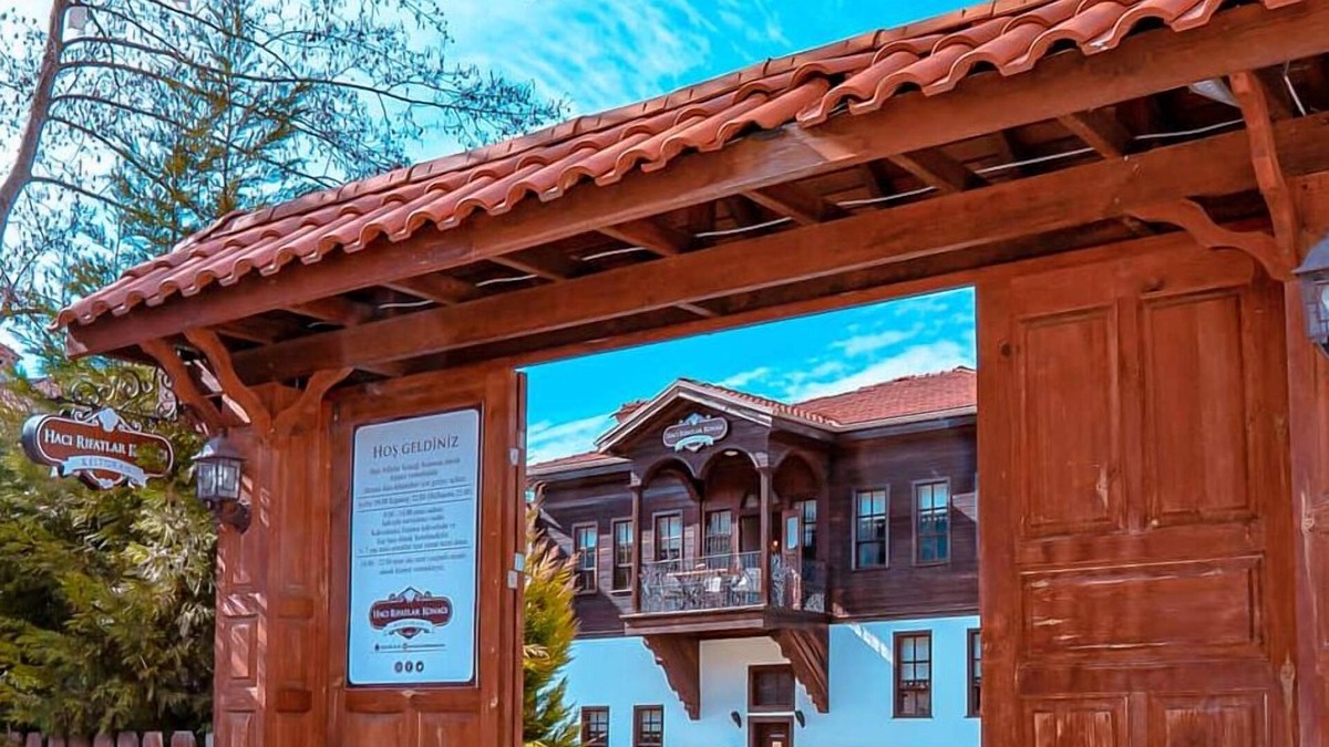 Taraklı Hotel | Haci Rifatlar Konagi