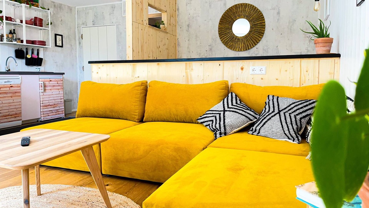 Friedrichshafen Apartment | Hacienda Flat 1 - beautiful apartment with terrace & garden - dogs allowed