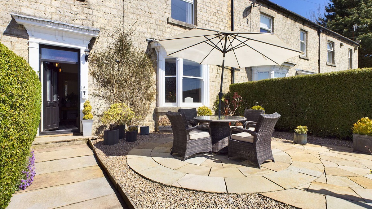 Reeth Cottage | HACKNEY HOUSE, pet friendly, character holiday cottage in Reeth