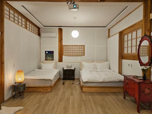 Paldal-gu Villa | Haenggung stay Dalno - Suwon private house hanok