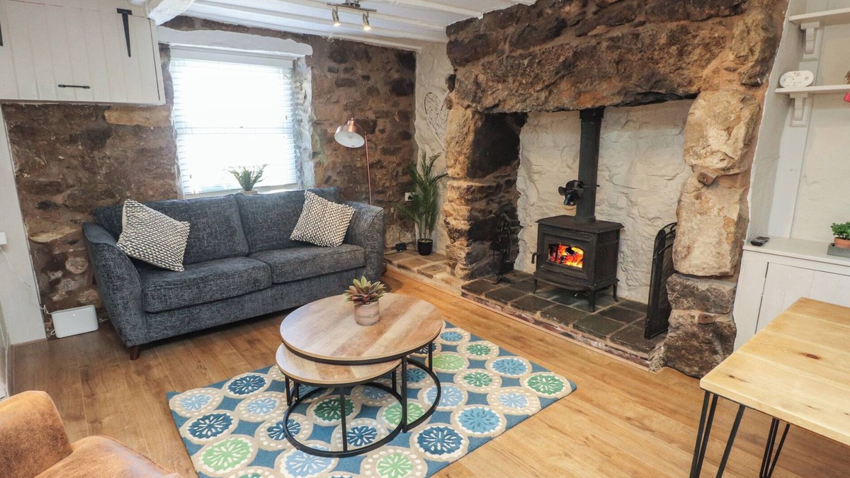 Llanbedrog Cottage | HAFOD, pet friendly, country holiday cottage in Llanbedrog