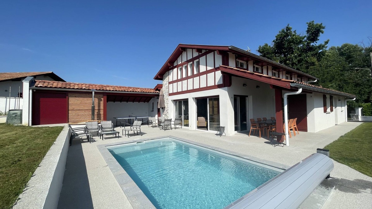 Saint-Pierre-d'Irube House | Haitzaldea