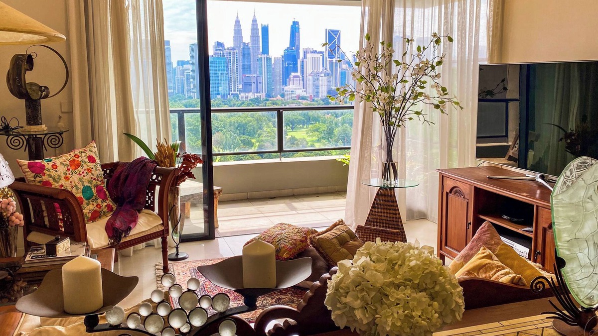 Desa Pandan Apartment | Halal Luxe: 2BR Iconic KL Views w Full Kitchen