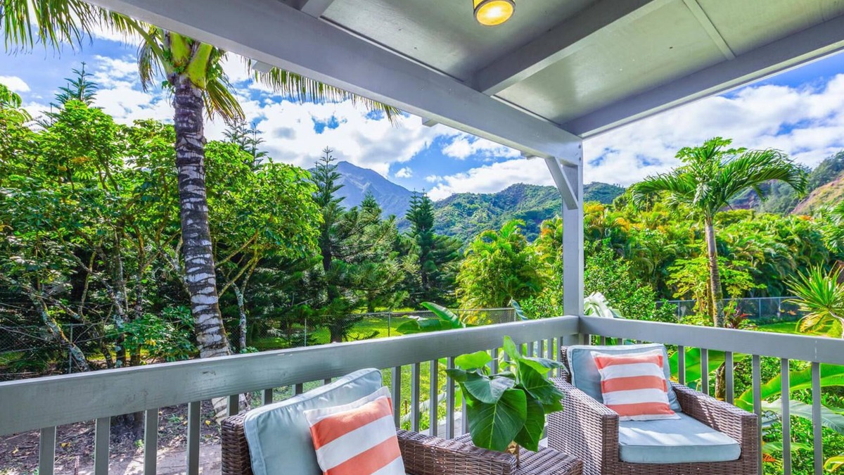 Hanalei House | Hale Kanani Kauai: Steps to Hanalei Bay w/AC, Mountain & Waterfall Views