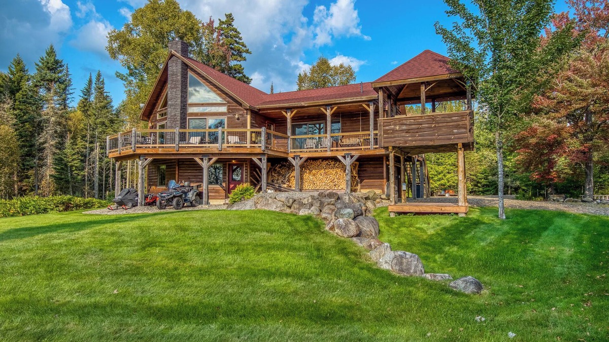 Rangeley House | Haley Pond Haven - great Depot St location!