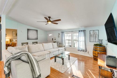 Altoona House | Half-Mi to Lakemont Park Family-Friendly Home!
