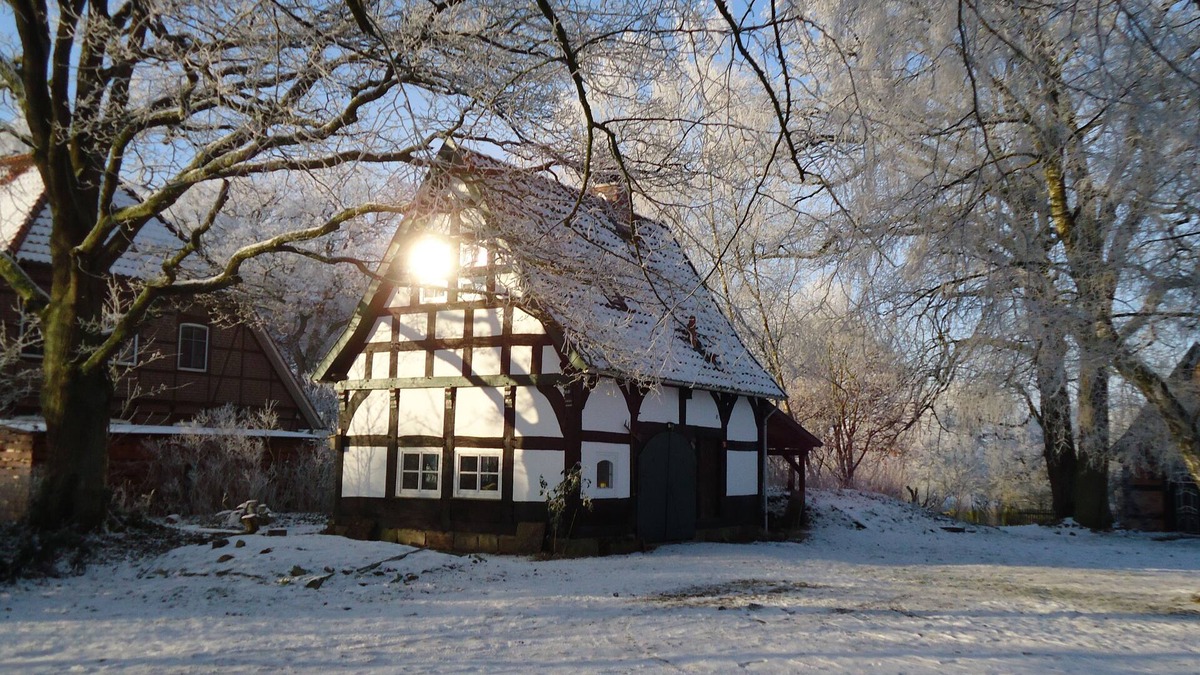 Marienstein House | Half-timbered house in the gold village Otersen