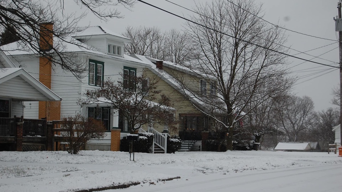 Youngstown House | Halfway between New York and Chicago