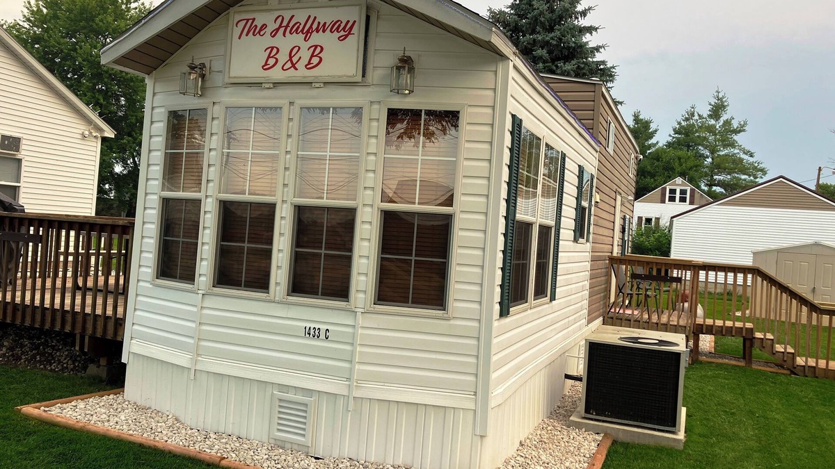 Hancock County House | Halfway Tiny House - 3 BR Small Town Iowa Rural Setting!