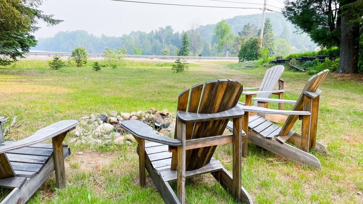 Highlands East Cottage | Haliburton Highlands Cottage with Lake Access and private dock!
