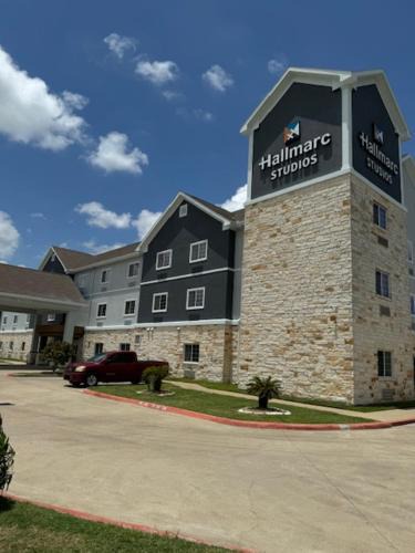 Port Arthur Hotel | Hallmarc Studios