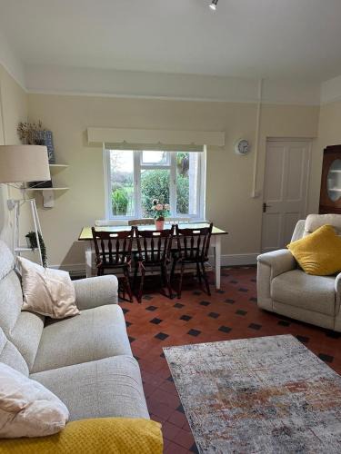 Callan House | Hally's Farm