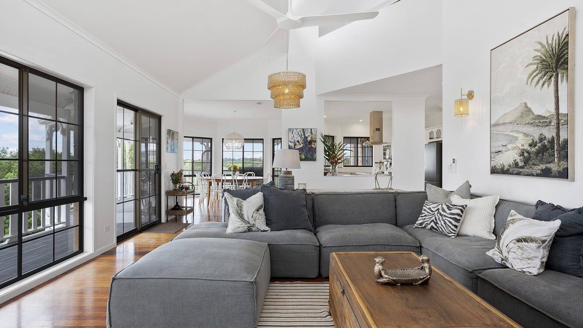 Pearces Creek House | Halt Hill Byron Hinterland (w/ Car Parking)