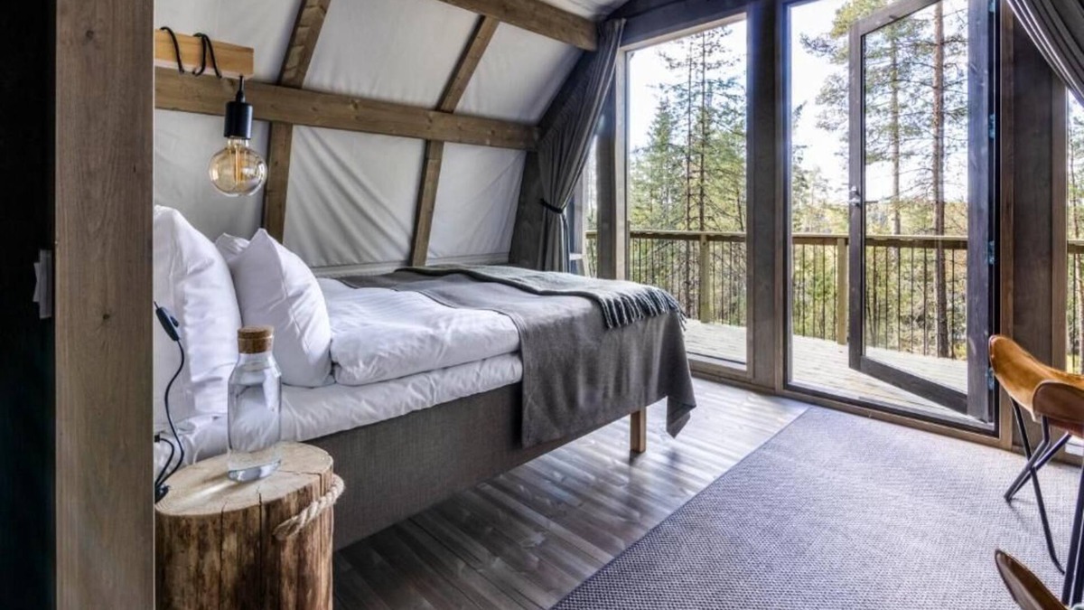 Espoo Bed & Breakfast | Haltia Lake Lodge nature boutique hotel & glamping