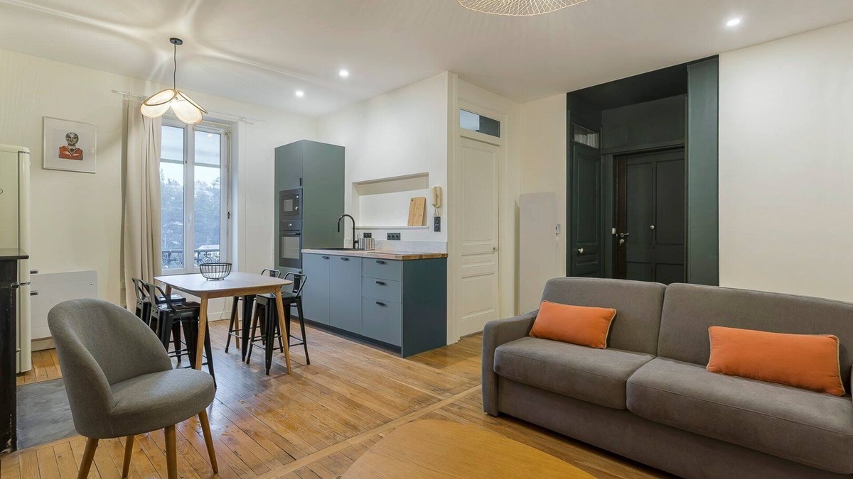 Charlier - Valvert Apartment | Hamac Suites - Vieux Moulin - T3 parking