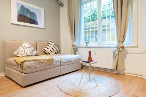 Rotherbaum Apartment | Hamburg City Apartment for 4
