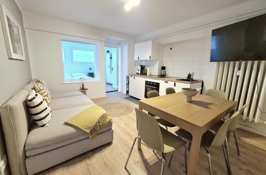 Rotherbaum Apartment | Hamburg City Apartment for 7