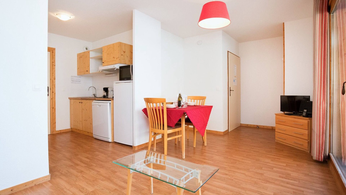 Orelle Apartment | Hameau 8 301 - SPA & PISCINE studio 2 pers.